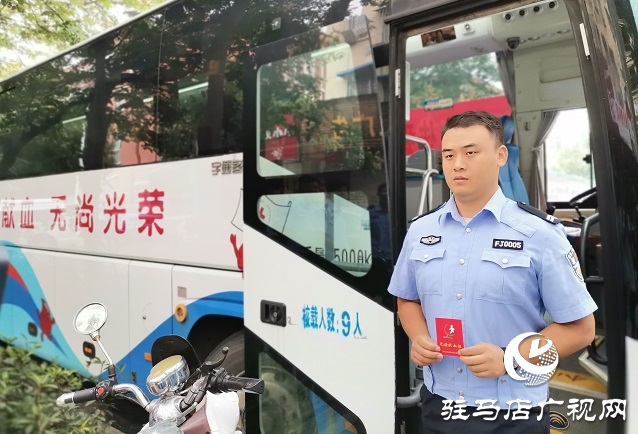 市中心血站血庫(kù)告急 300多名保安輔警擼起袖子“為愛(ài)接力”