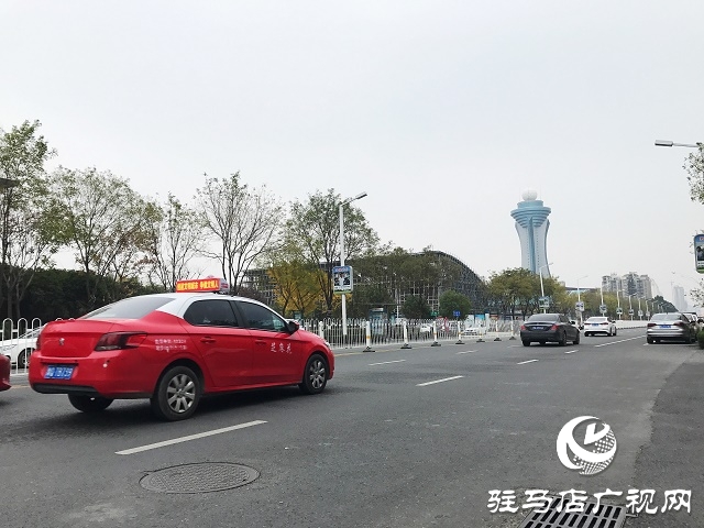 單雙號限行第一天 限行區(qū)域內(nèi)車少路況好