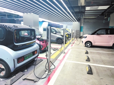 河南印發(fā)新能源汽車發(fā)展方案 2025年我省各類充電樁將超15萬個(gè)