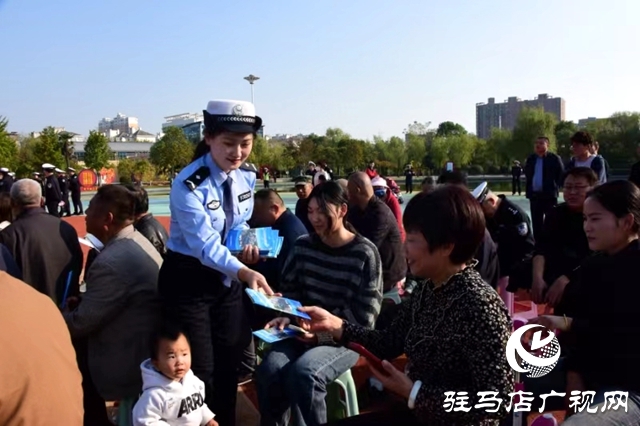 奚仲造車美名傳 車輿之鄉(xiāng)說安全——“美麗鄉(xiāng)村行”交通安全巡回宣講活動走進(jìn)平輿