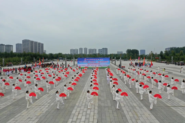 泌陽縣“全民健身日”活動盛大啟動