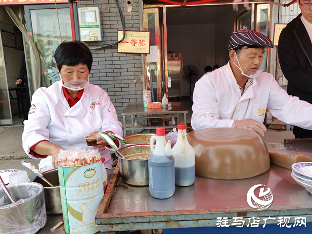 河南省食品科學技術(shù)學會到遂平縣玉山鎮(zhèn)調(diào)研涼粉產(chǎn)業(yè)發(fā)展