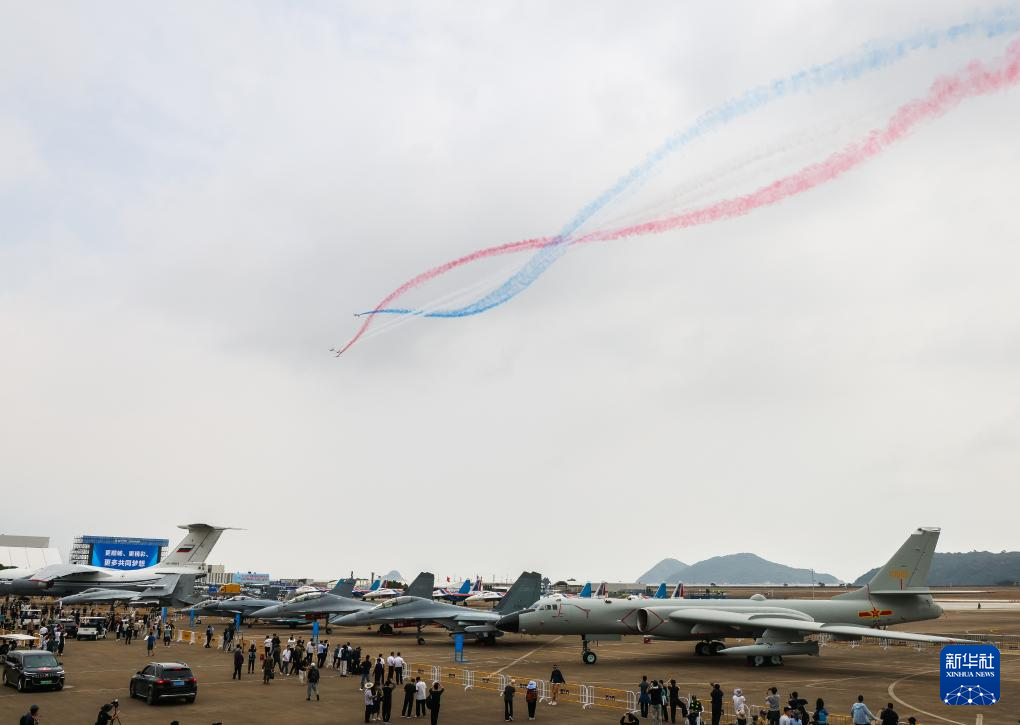 “八一”“紅鷹”展翅珠海為人民空軍慶生